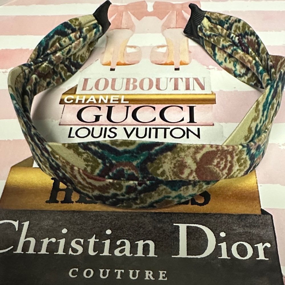 Elegant Multicolor Patterned Headband